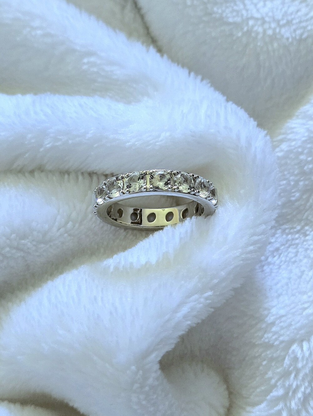 Kendra Scott (Retired) Rhodium🤍 "Chandler" Band Ring💍 in White Opalite Mix - Picture 14 of 16